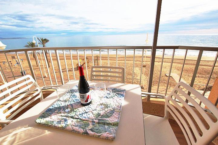 Apartamento Europa Primera Linea De Playa Guardamar Apartman Guardamar del Segura Kültér fotó